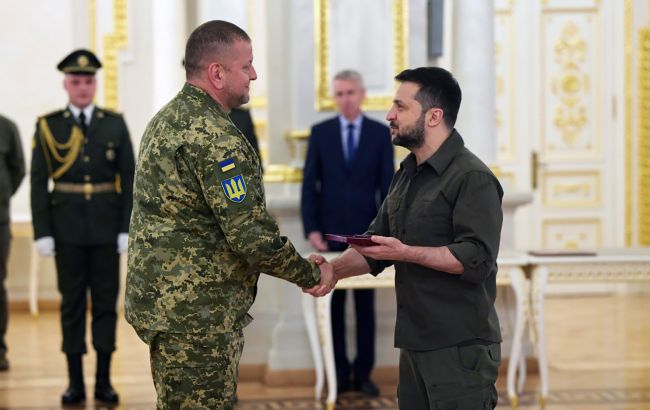 Залужний підтвердив, що Зеленський з початку президентства довірив військові рішення генералам